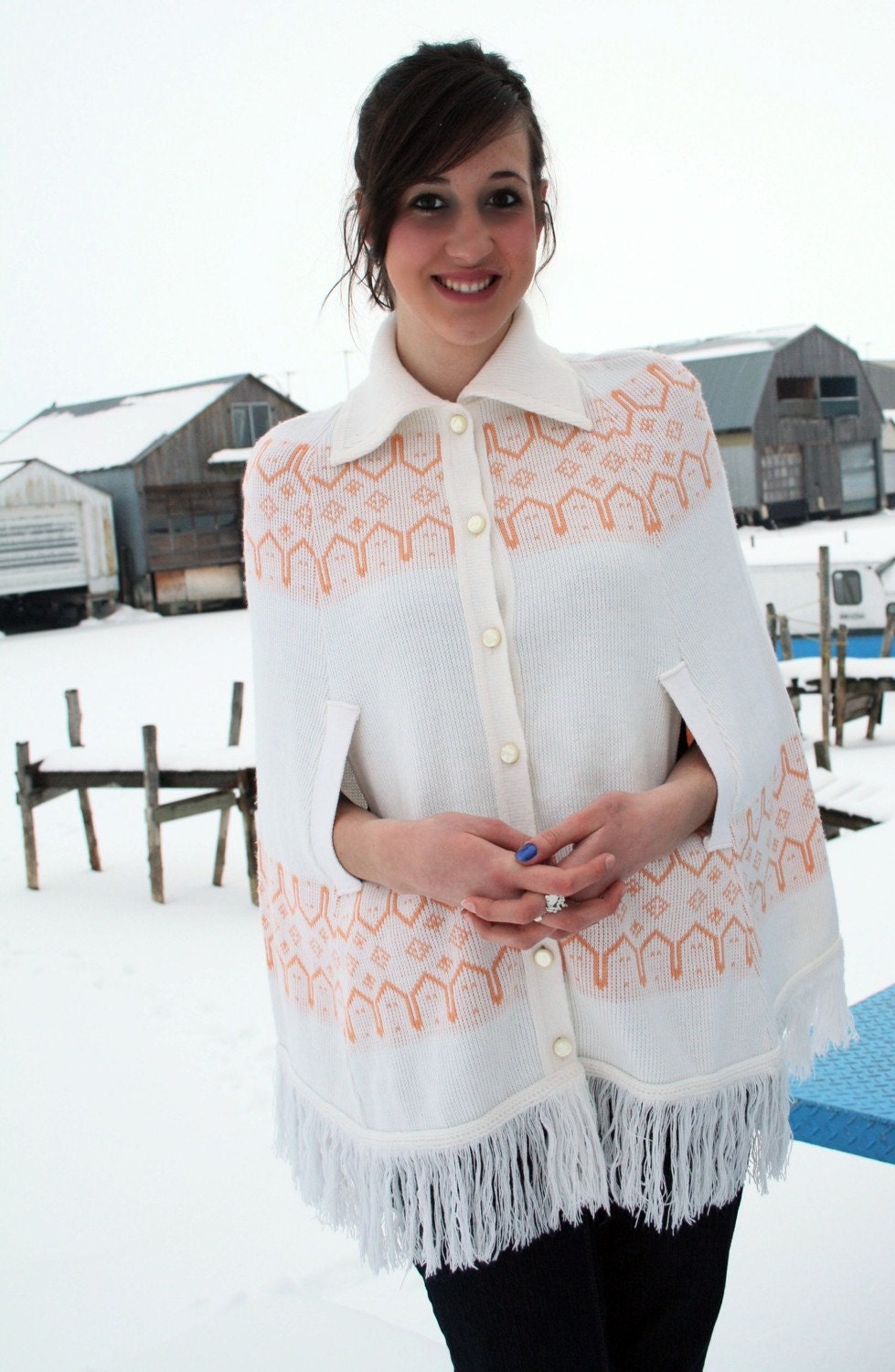 70s poncho cape / folk ethnic / peach white apricot tribal pattern