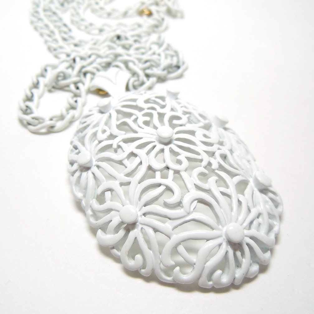 Vintage Monet White Enamel Necklace