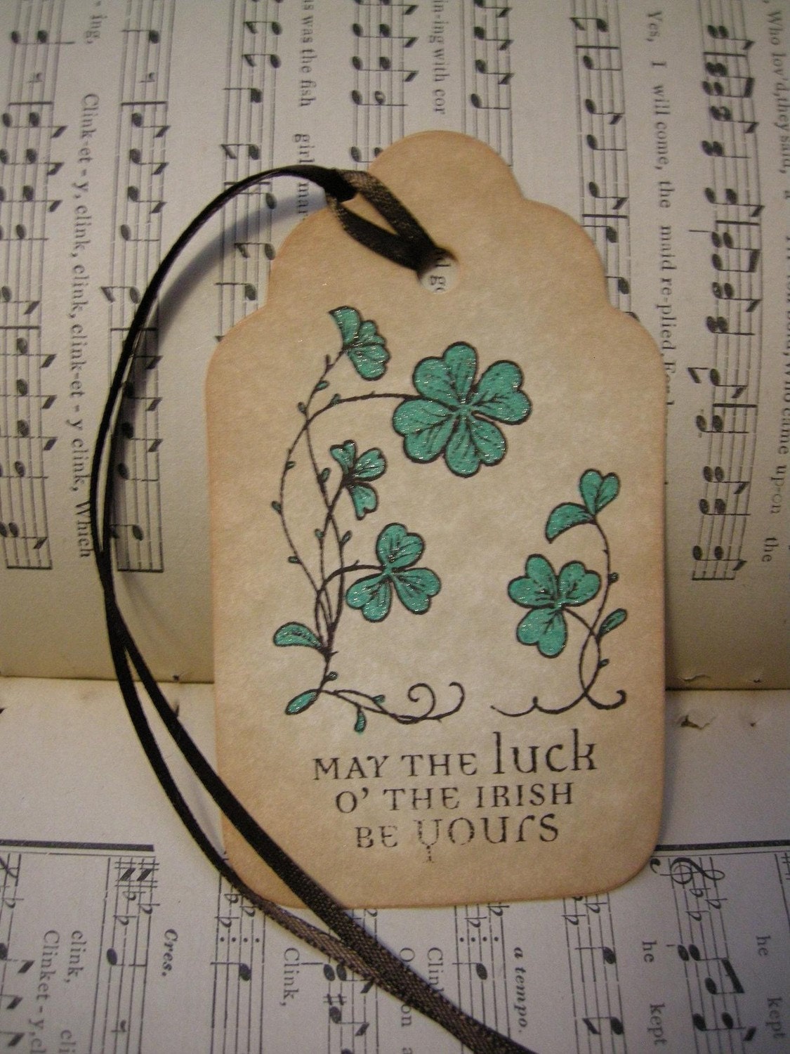 LUCK O THE IRISH - vintage style, shabby chic style hang tag, ephemera, gift tag, bookmark tag - st. patrick's day