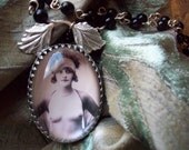Classic Vintage Nude Necklace