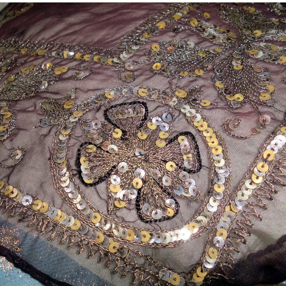 Sequined Sari Pillow Cover "Shasta"