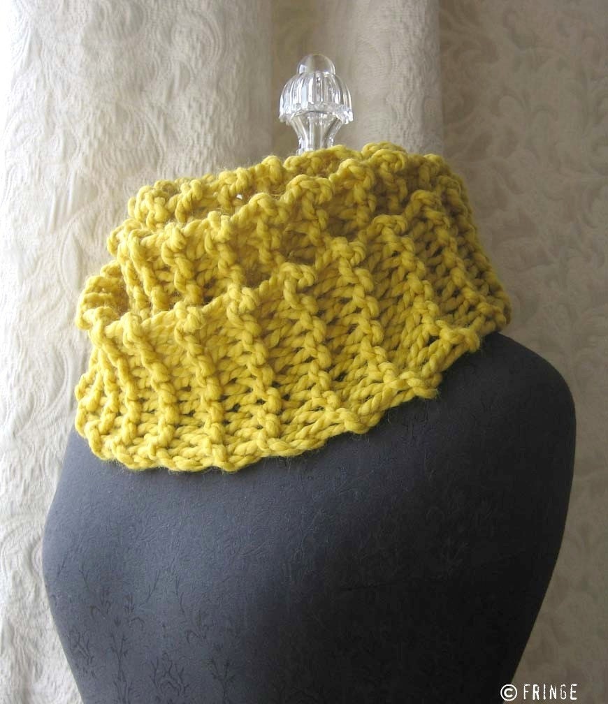 Honey Bear Cowl - Chunky Knit Cowl - Citron Yellow