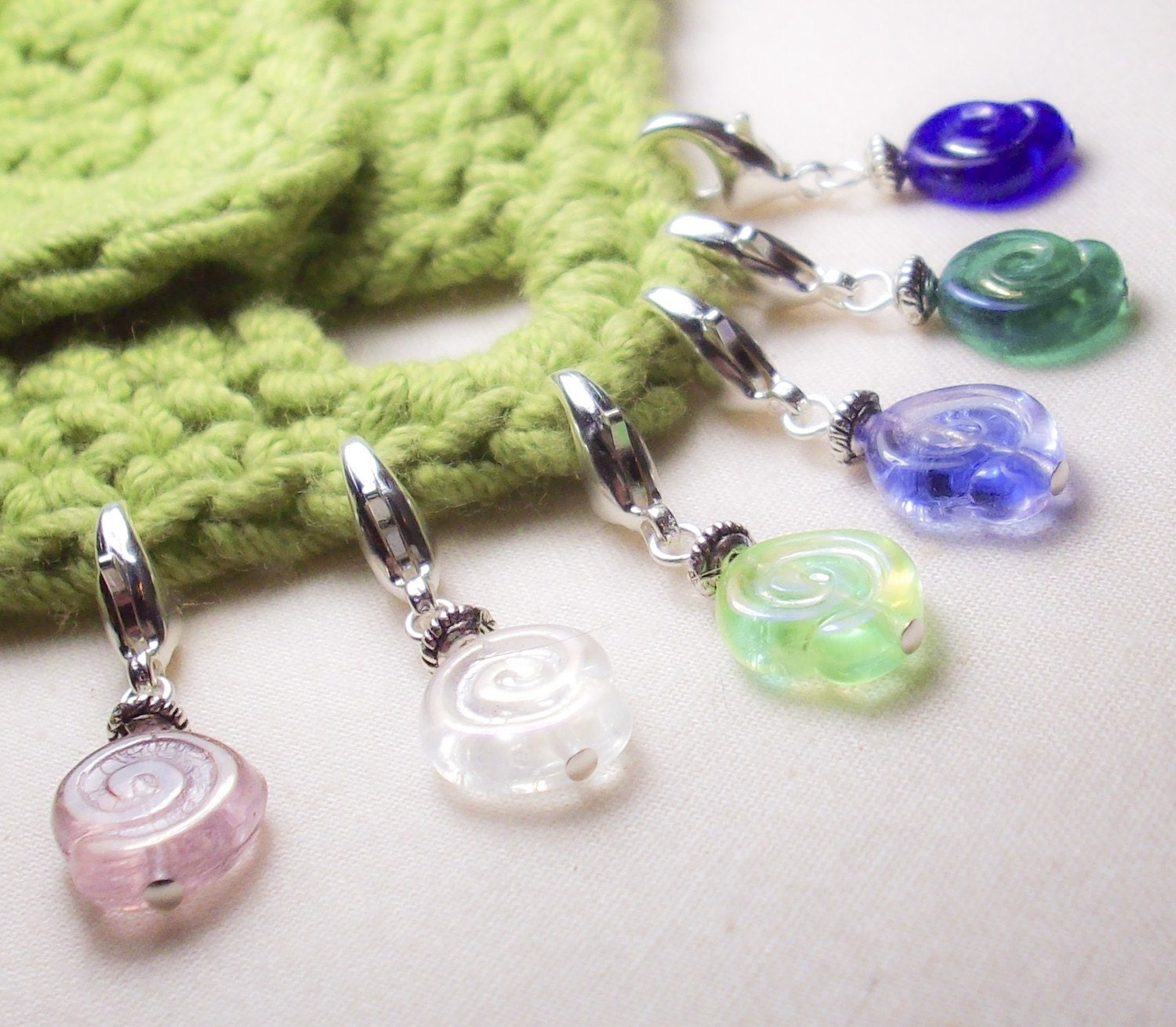 6 Removable Stitch Markers - Delicious Jellyrolls
