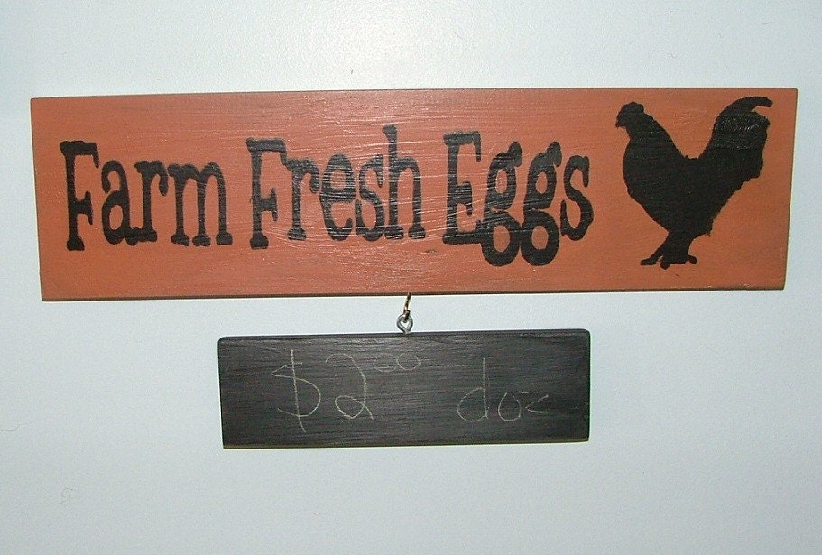 Wooden Farm Fresh Eggs Sign with Chalkboard (Rust Red)