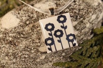 White with Black Flowers, a floral Scrabble tile Pendant in a tiny slide top box (Pendant, Ribbon Necklace in Tin Set) -071-