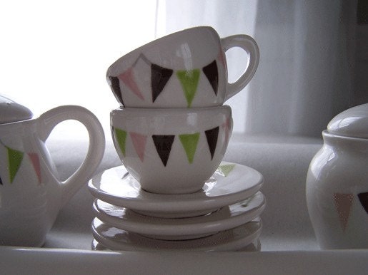 childs tea set with personalized bunting