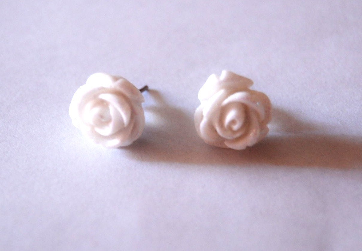 White Rose Romantic Earrings
