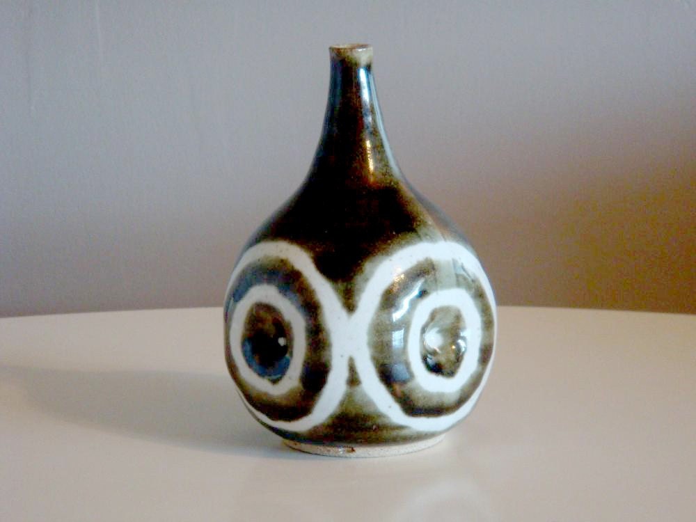 Target Vase, Black and White