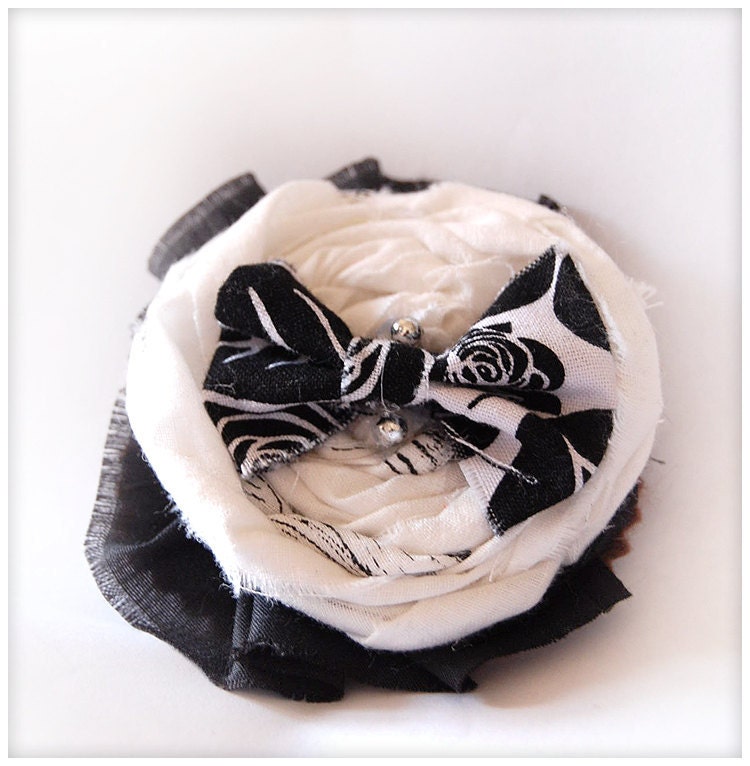 MOD Classy Black and White Brooch