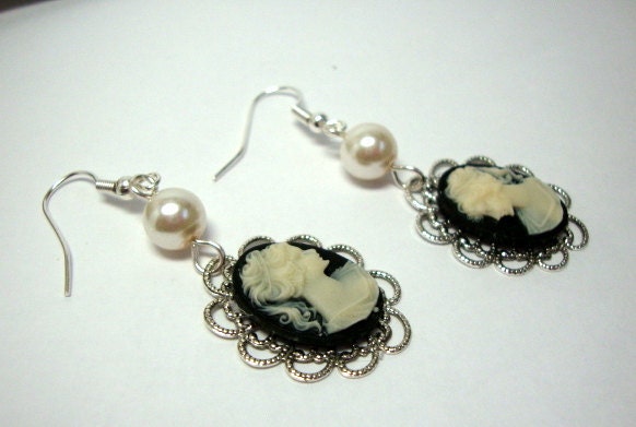 Cameo Princess Bride Earrings