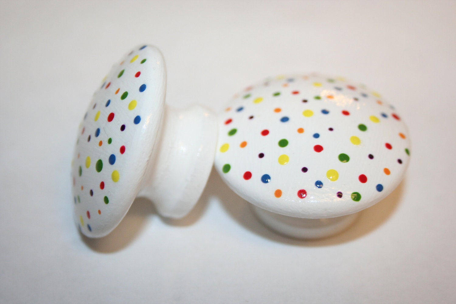 Colors of the Rainbow Polk Dot Knob
