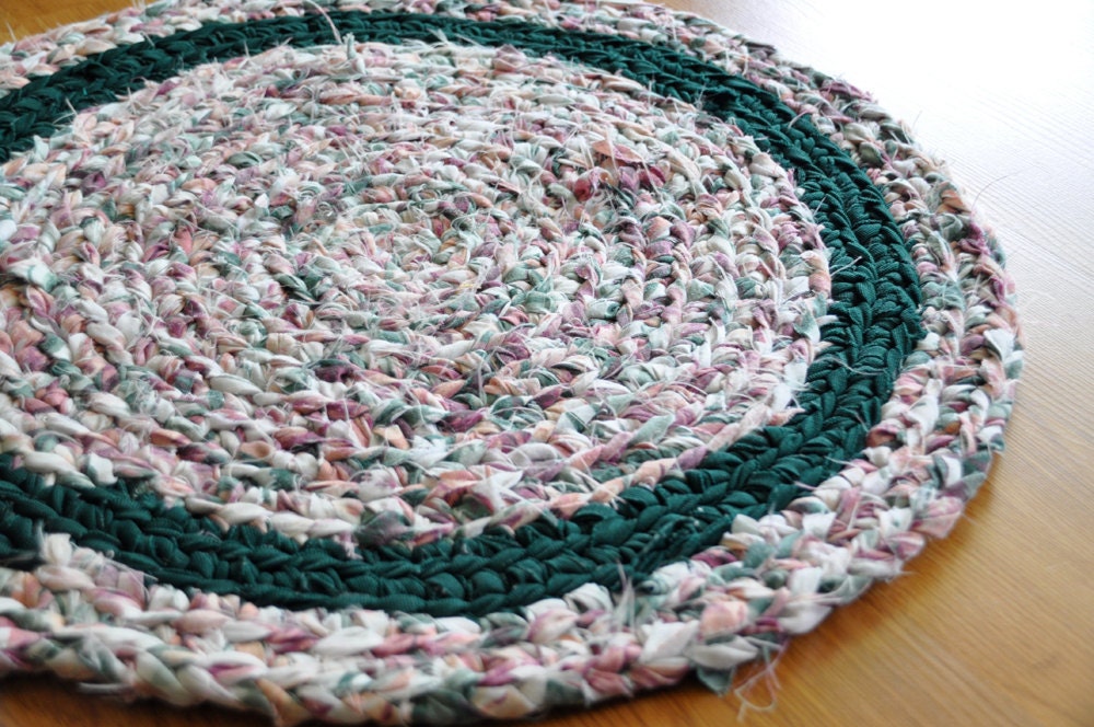 EKRA Ring Around The Rosy Round Crochet Upcycled Throw Rug
