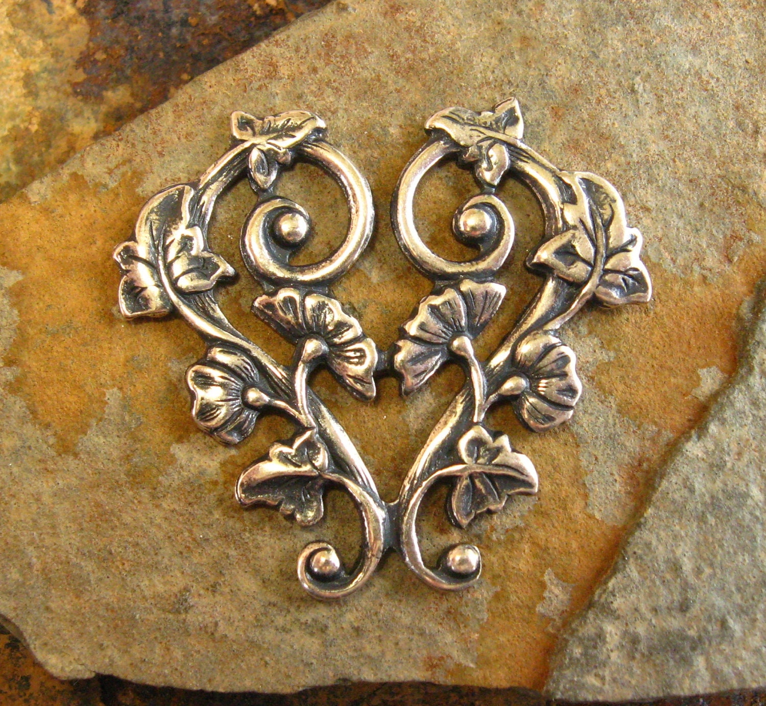 1 Trinity Brass Antique Silver Morning Glory Heart Pendant 30mm x 28mm -  LOW SHIPPING