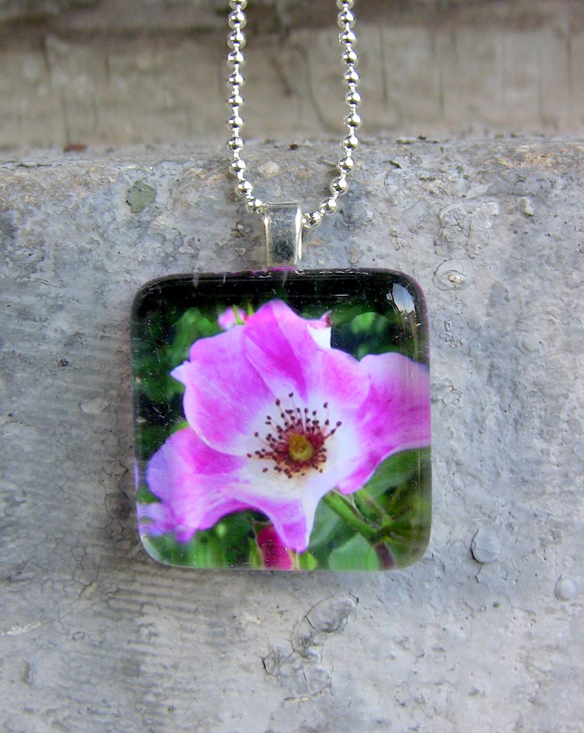 fushia & white photo flower pendant
