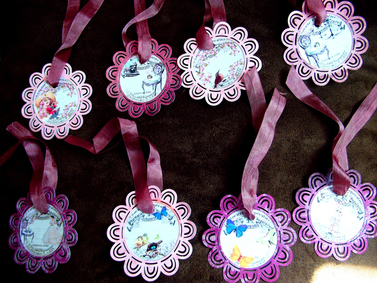 Round Gift Tags