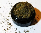 Eye Shadow Deep Sage Green Twist in 3 Gram Jar Brown