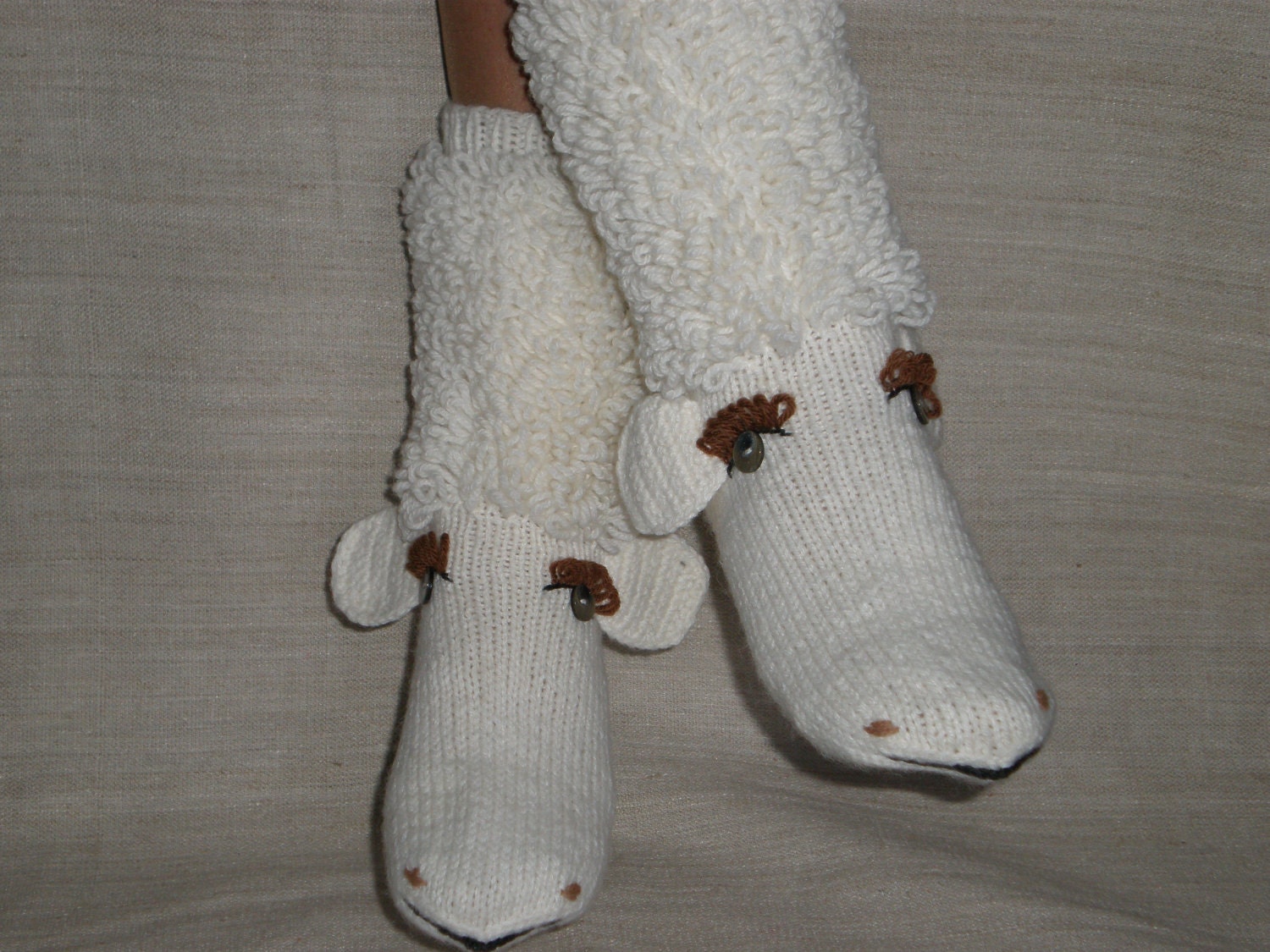 Hand-knitted white color baa-lamb women socks