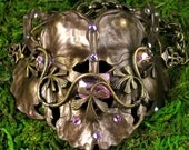 Brass & Glass Bracelet / Armband: "Warrior Maiden Shield"