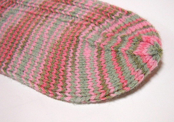 Womens Socks Handknit in Pink and Gray