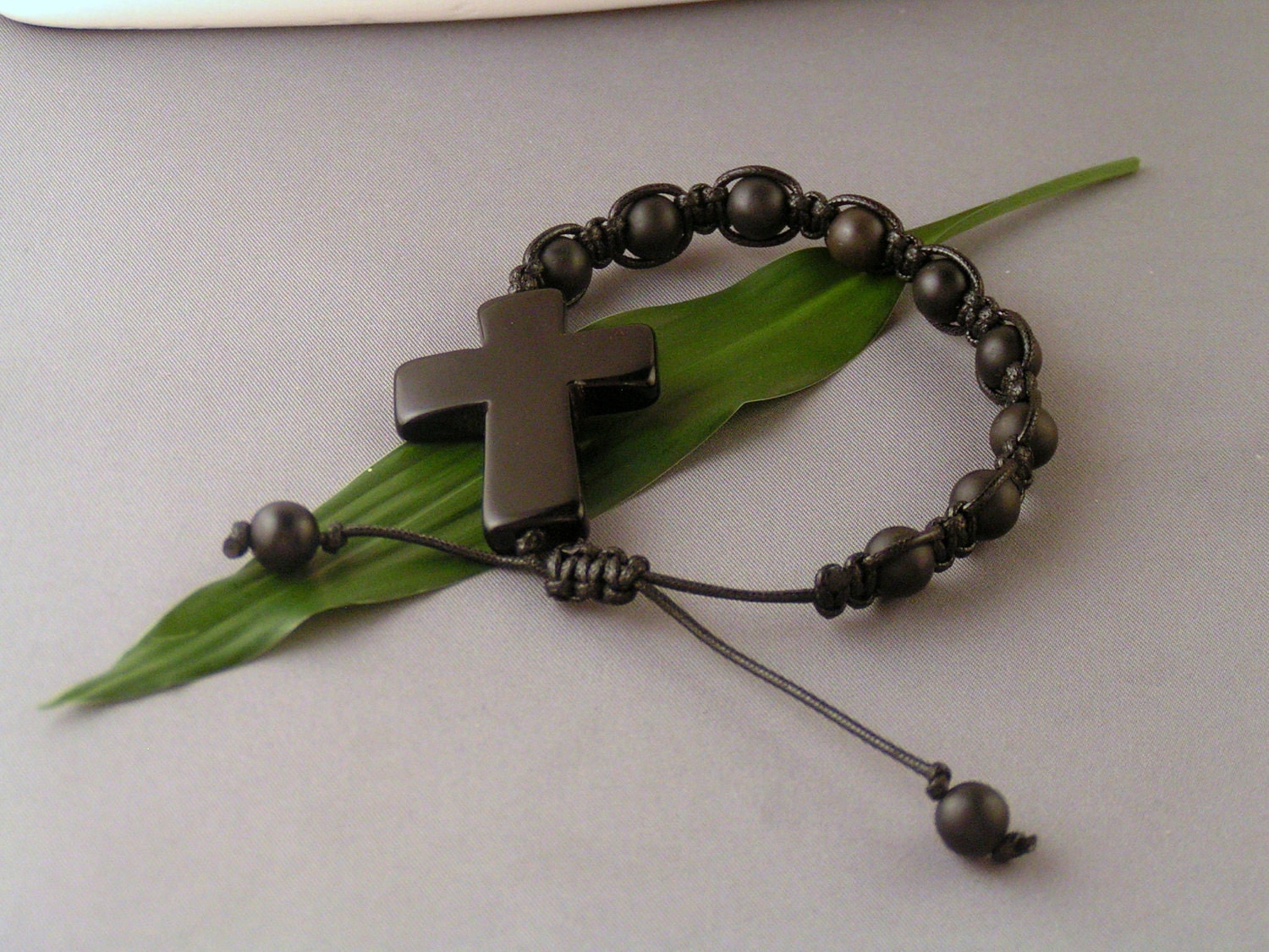 Macrame bracelet - Black Agate Cross