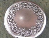 Round Locket Pendant  with wreath design Antique Silver 1193 - 1 pcs