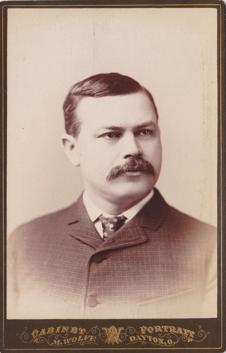 Wonderful Antique Cabinet Card from the Late 1800s-190