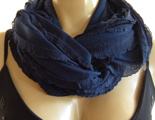 Navy....Flamenco..Necklace Scarf...Le dernier cri...