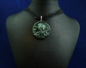 Dark Green Small Cthulhu Cameo Necklace - Polymer Clay Lovecraft Jewelry
