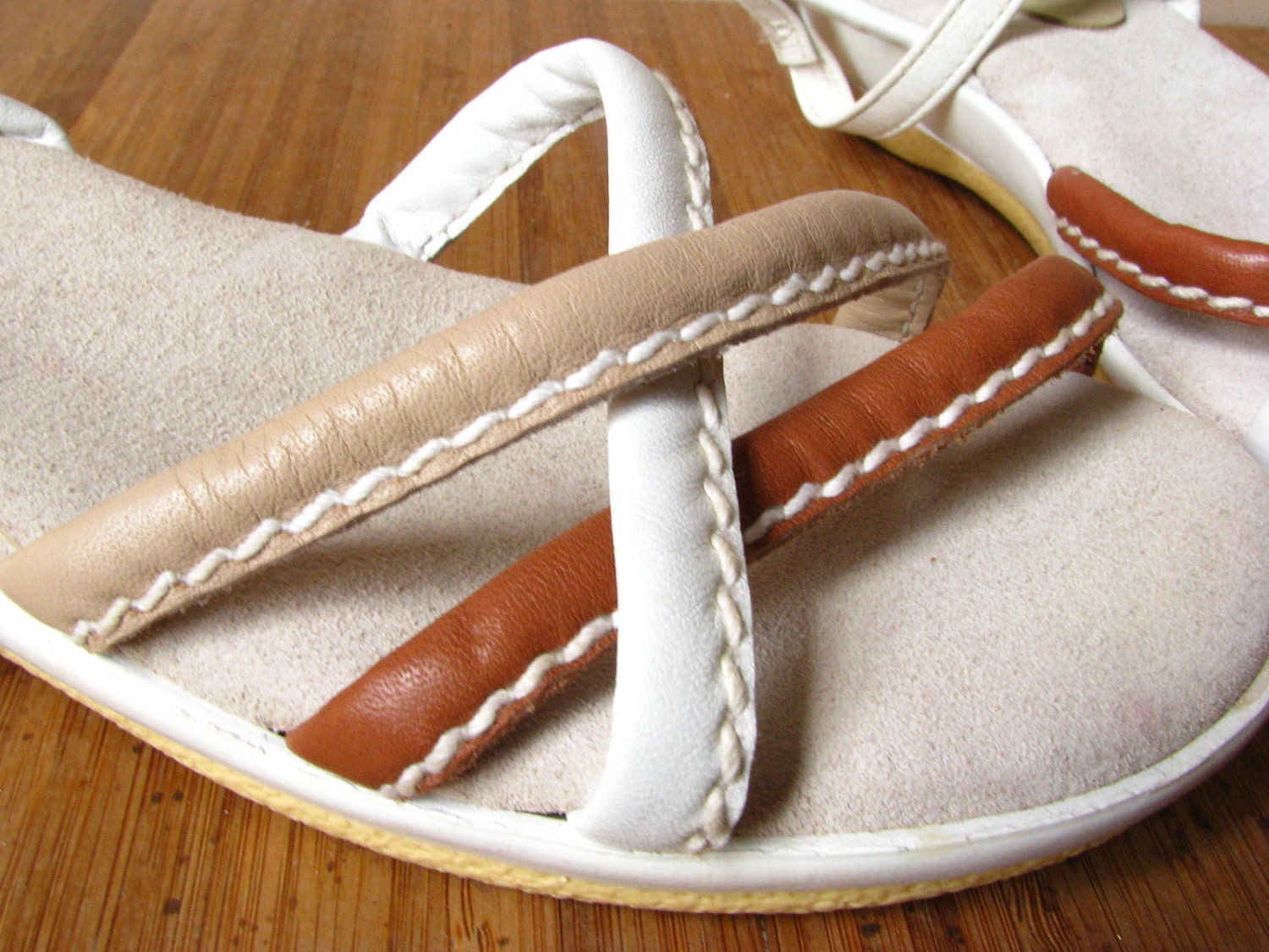 VTG Cappuccino Leather Strap Sandals Never Worn / size 6