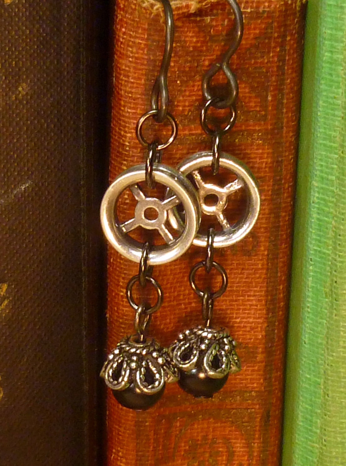 Steampunk Airship Sky Captain black pearl and cog earrings E010