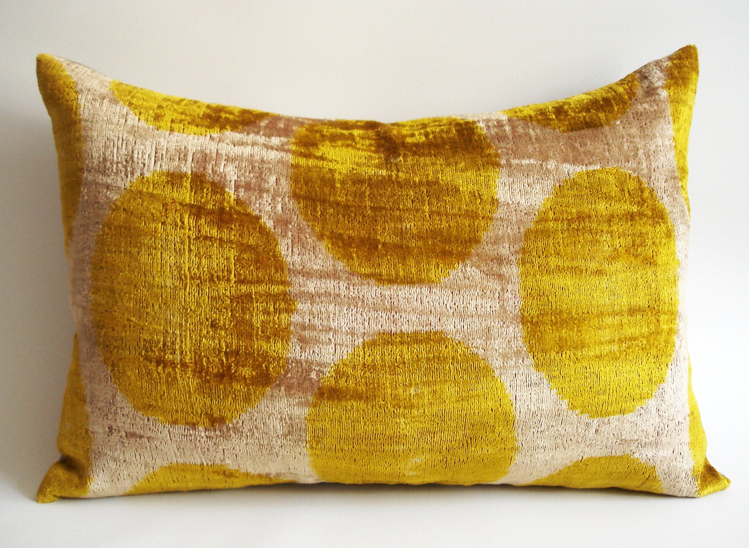 Sukan / SALE - Soft Hand Woven - Silk Velvet Ikat Pillow Cover - 15x22 inch - Beige Yellow Gold Color