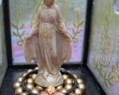 Shrine Virgin Mary Glass Paisley Golden Devotion