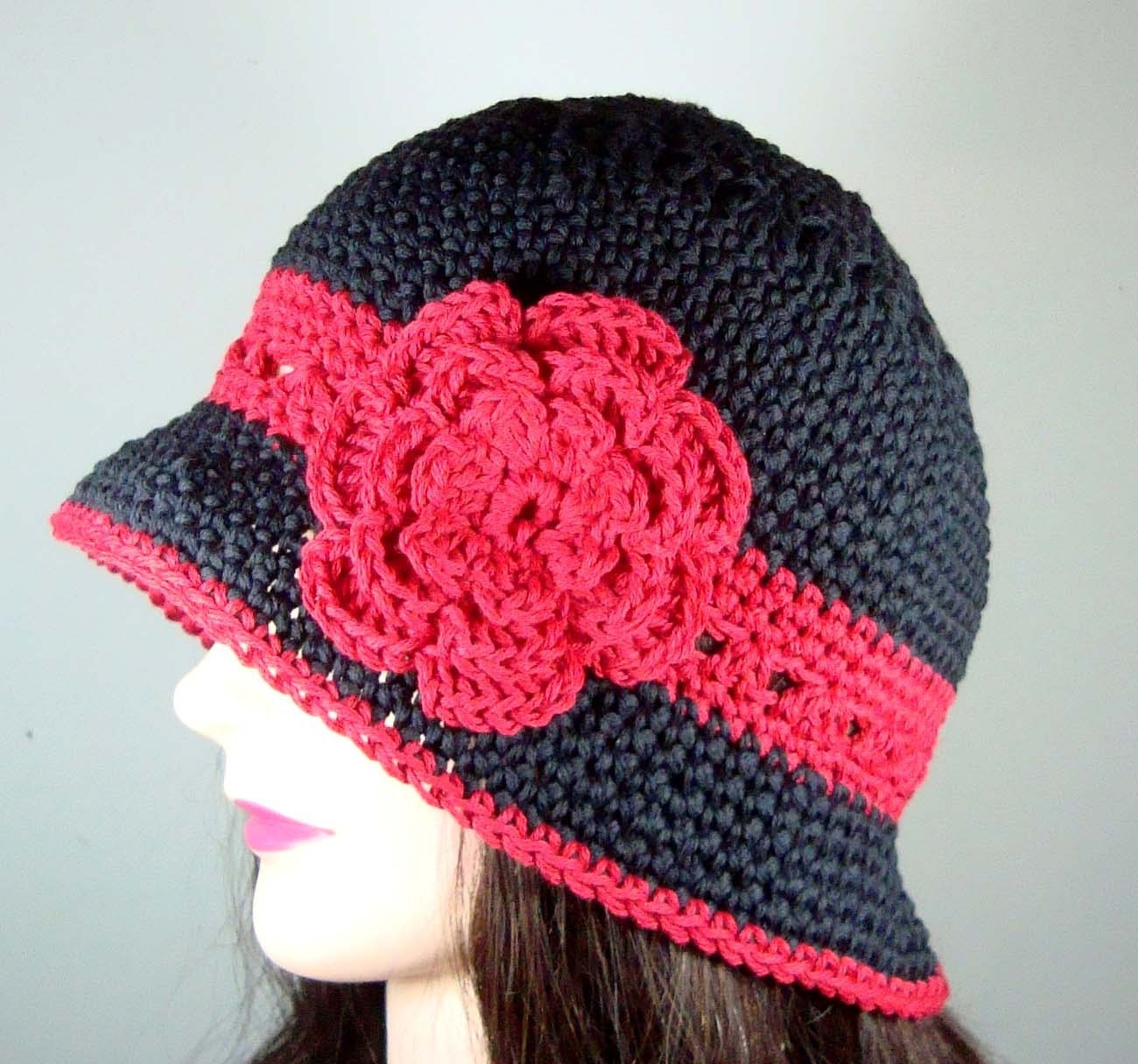 Cloche Hat in Red & Black