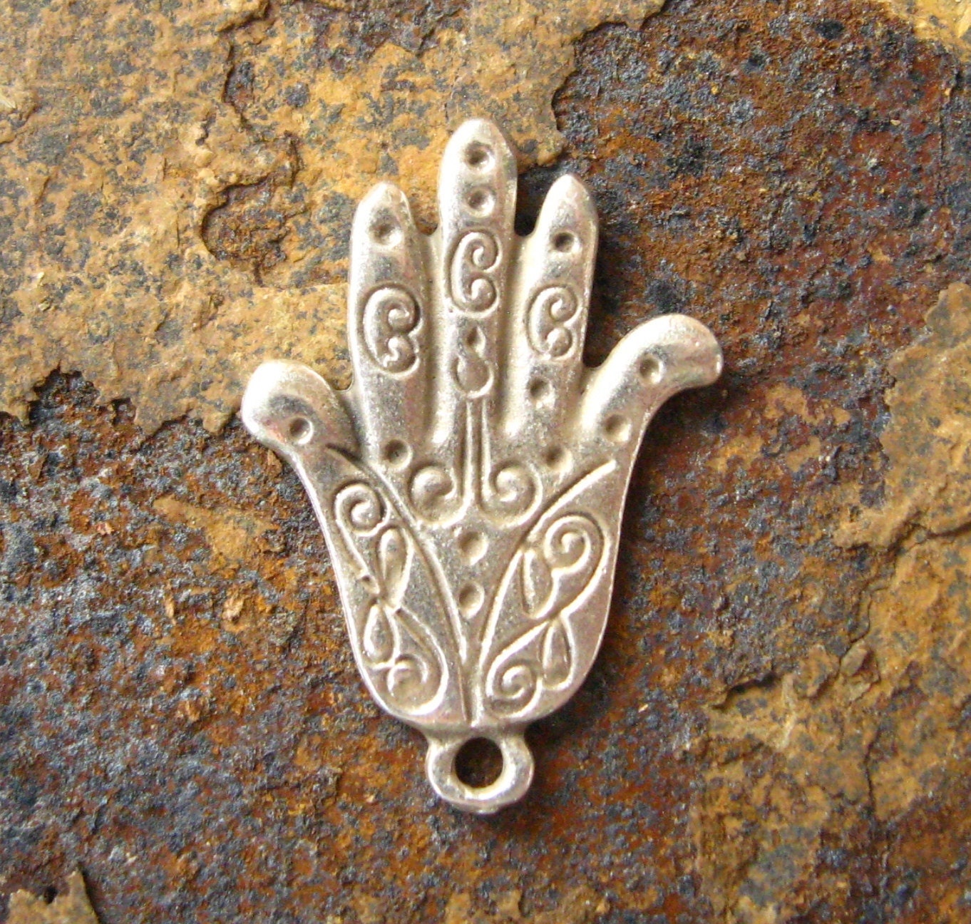 1 Pewter Lacey Hand -Hand of Fatima Charm