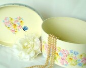 Bridesmaid Gift Wedding Party - FIVE Hand Painted Decorative Lg OVAL Hat Boxes - Pastel Floral Design, Polka Dot Border, Wood Feet Handle