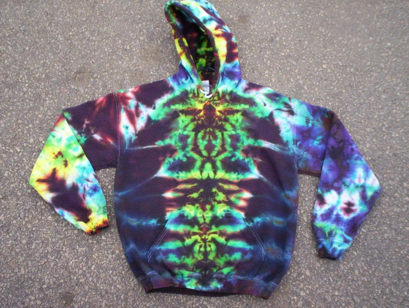 Earth Totem Tie Dye Hoodie Size Medium