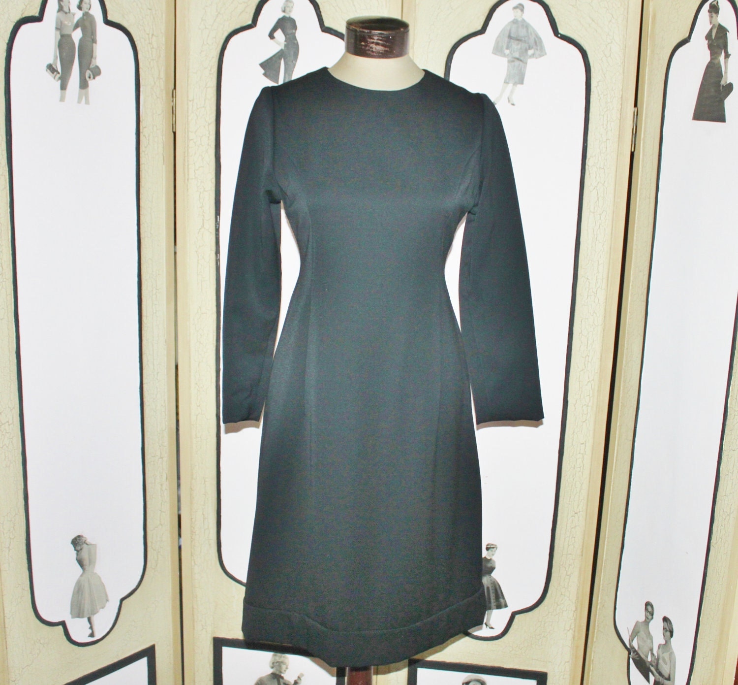 Gorgeous Vintage 1960s Basic Black MOD Heavy Wool Long Sleeve Winter Dress. Small to Medium. US Shipping Included.