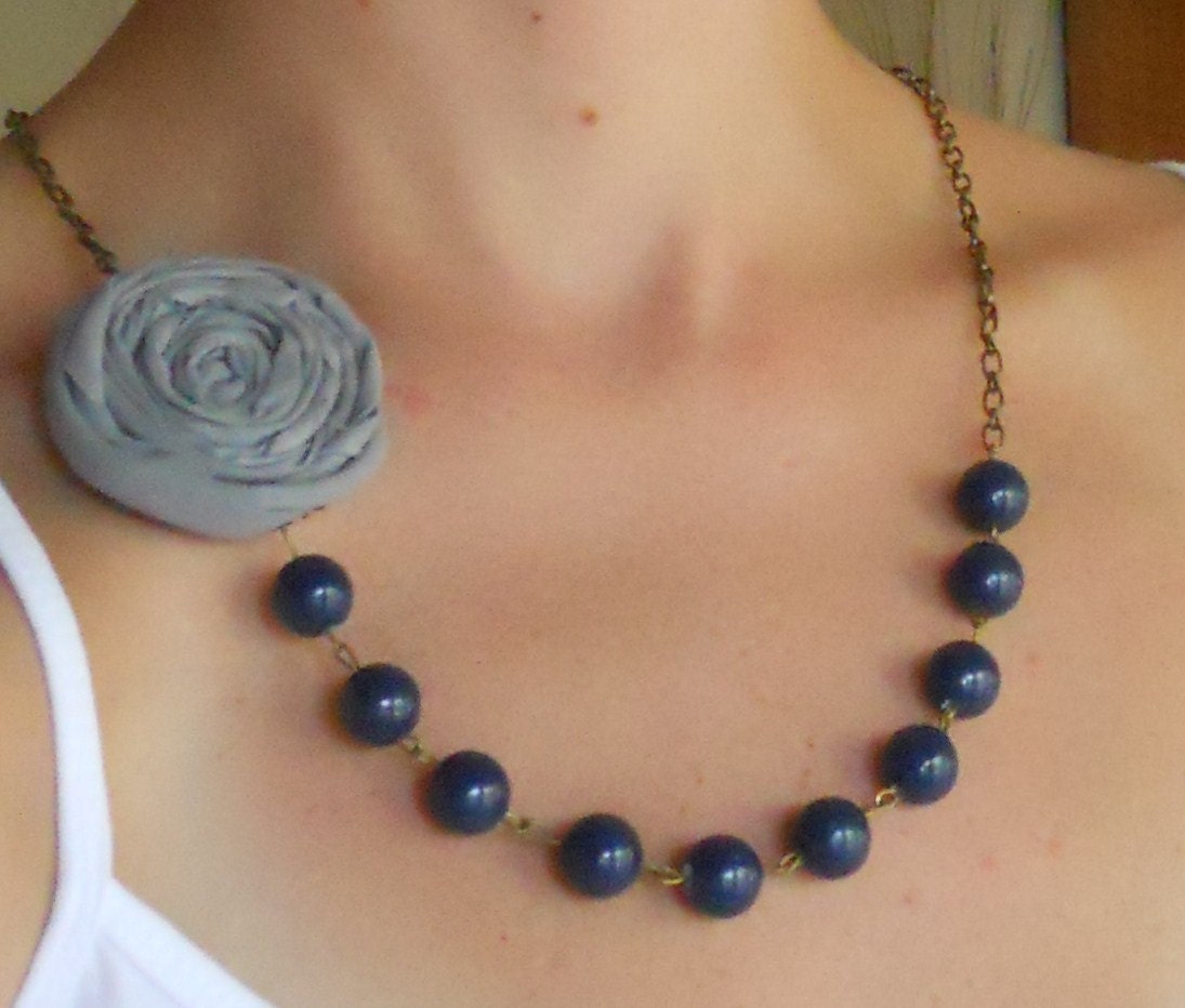 Gray Fabric Flower Necklace