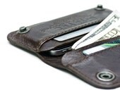 iPhone / iPod Touch - - RETRO - MODERN leather wallet sleeve - - BROWN