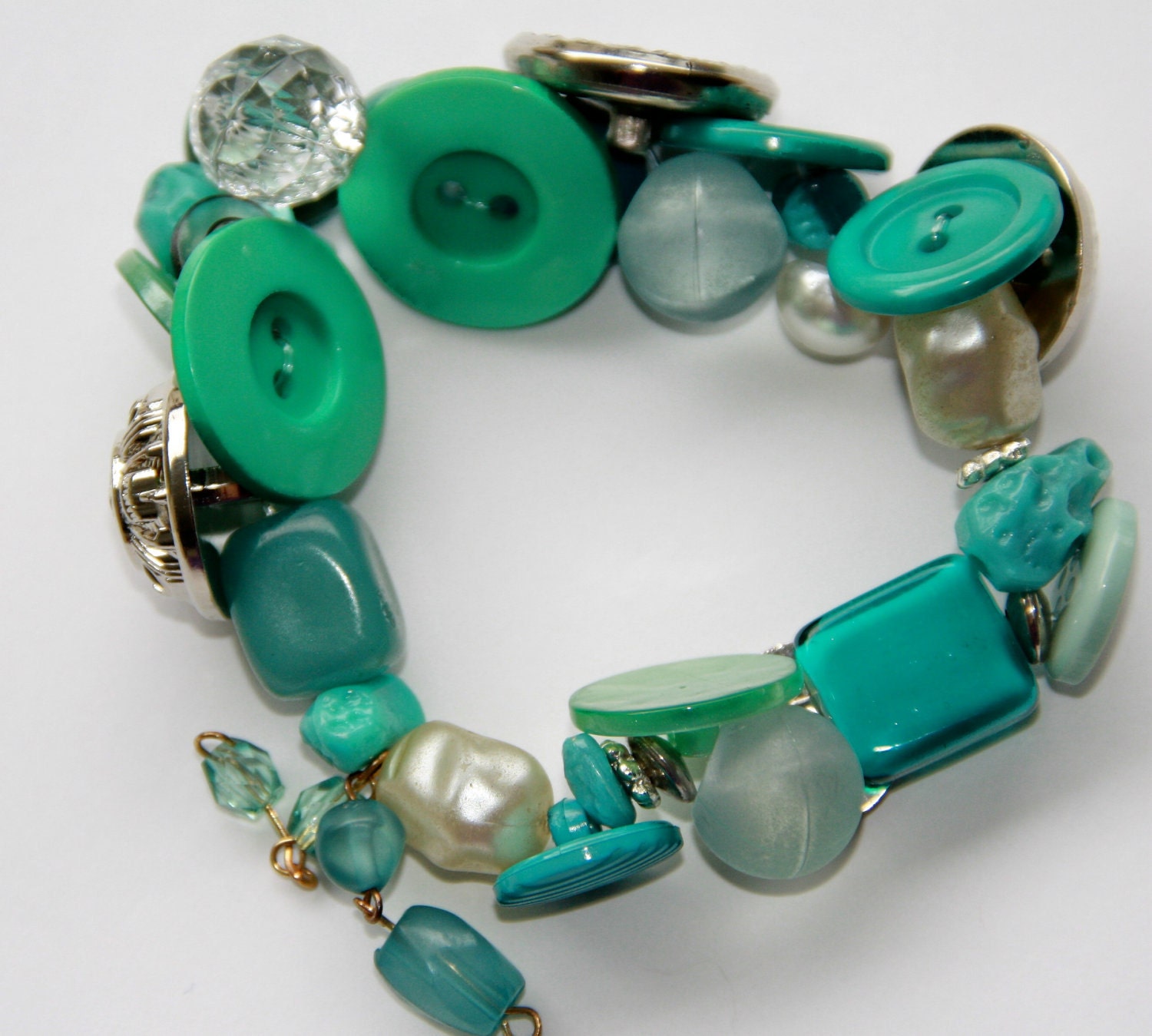 Button bracelet- turquoise, green, silver, bohemian, hippie bracelet