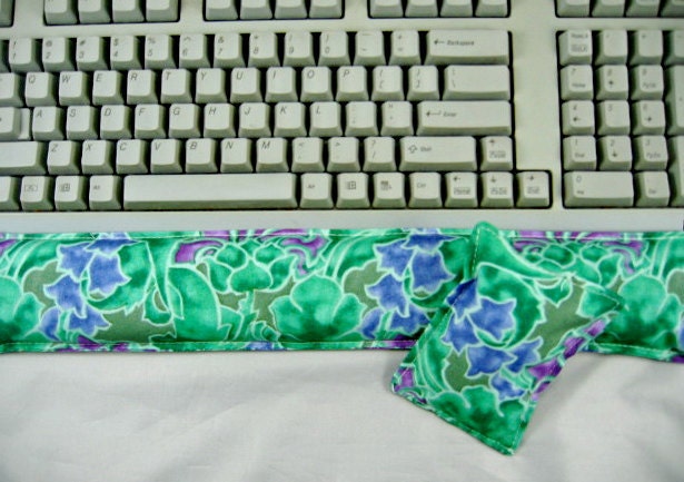 Computer Keyboard Wrist Support Set Organic Buckwheat Hulls Flaxseed Rice Art Nouveau Violet