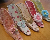 Marie Antionette inspired fancy paper shoe favor boxes