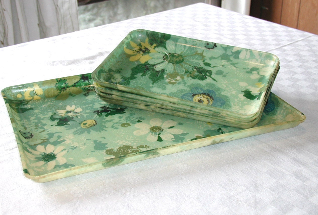 Vintage Fiberglass Serving Tray Set Flower Pattern