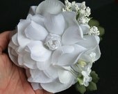 White Bridal Hair Flower, Fascinator, Wedding Headpiece, Bridal Hair Accessory, Bridal Fascinator, White Hair Flower