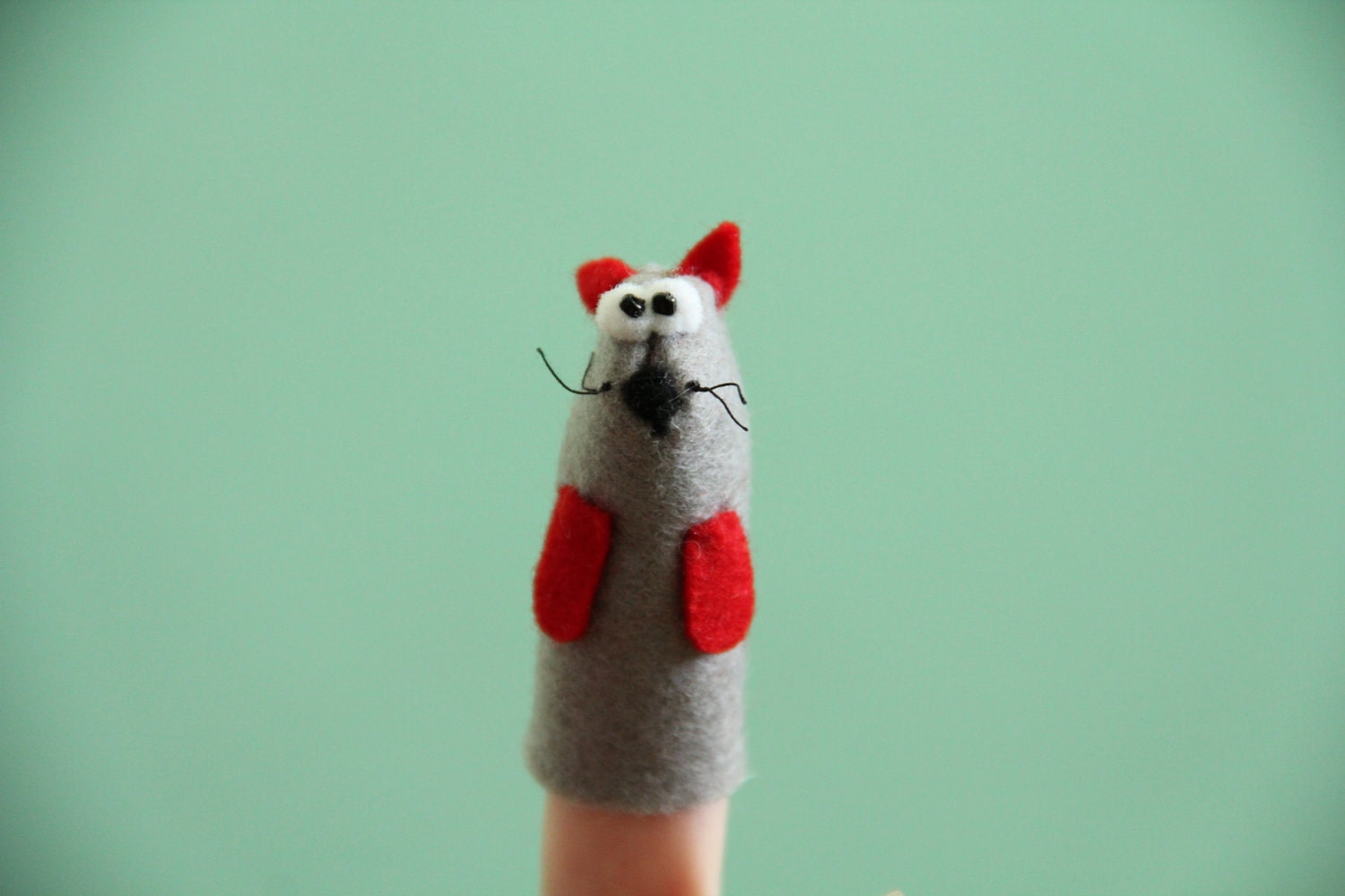Cat Finger Puppet, Takahashi