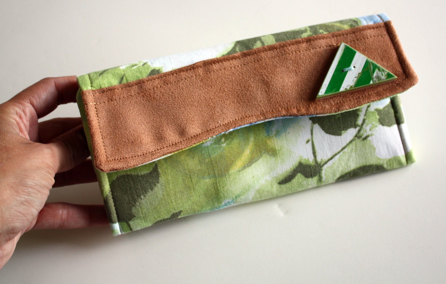 Recycled Skateboard Seven Ply Vintage Floral Wallet-Vintage Fabric and Triangle Button