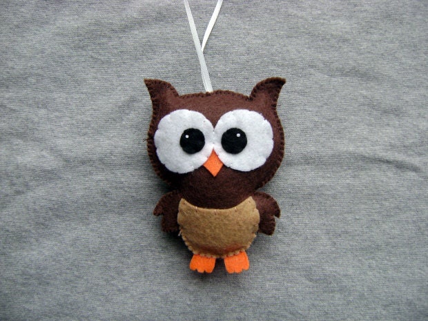 Owl Ornament - FREE SHIPPING (US Domestic)
