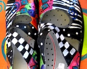 Hand painted Klog brand shoe Criss Cross mary Jane Size 11