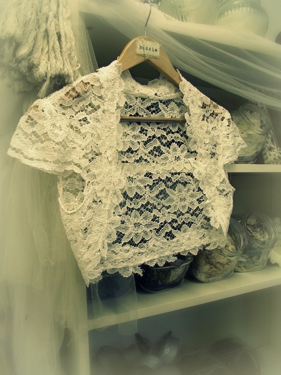 Romantica Lace Bridal Shrug - Vintage Inspired Wedding Lace Bolero in Ivory