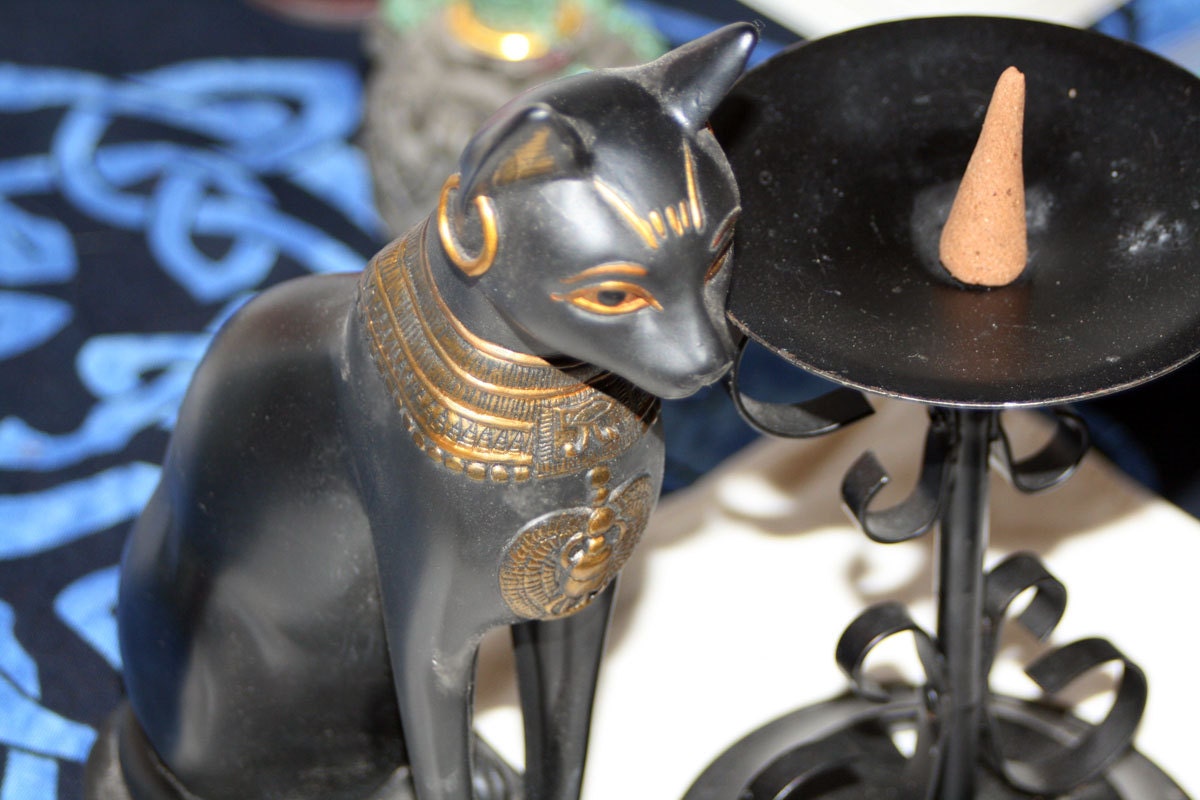 Egyptian Dreams incense cone - 10 artisan organic incense - kyphi Egyptian temple incense - rare handmade incense - musky, mysterious